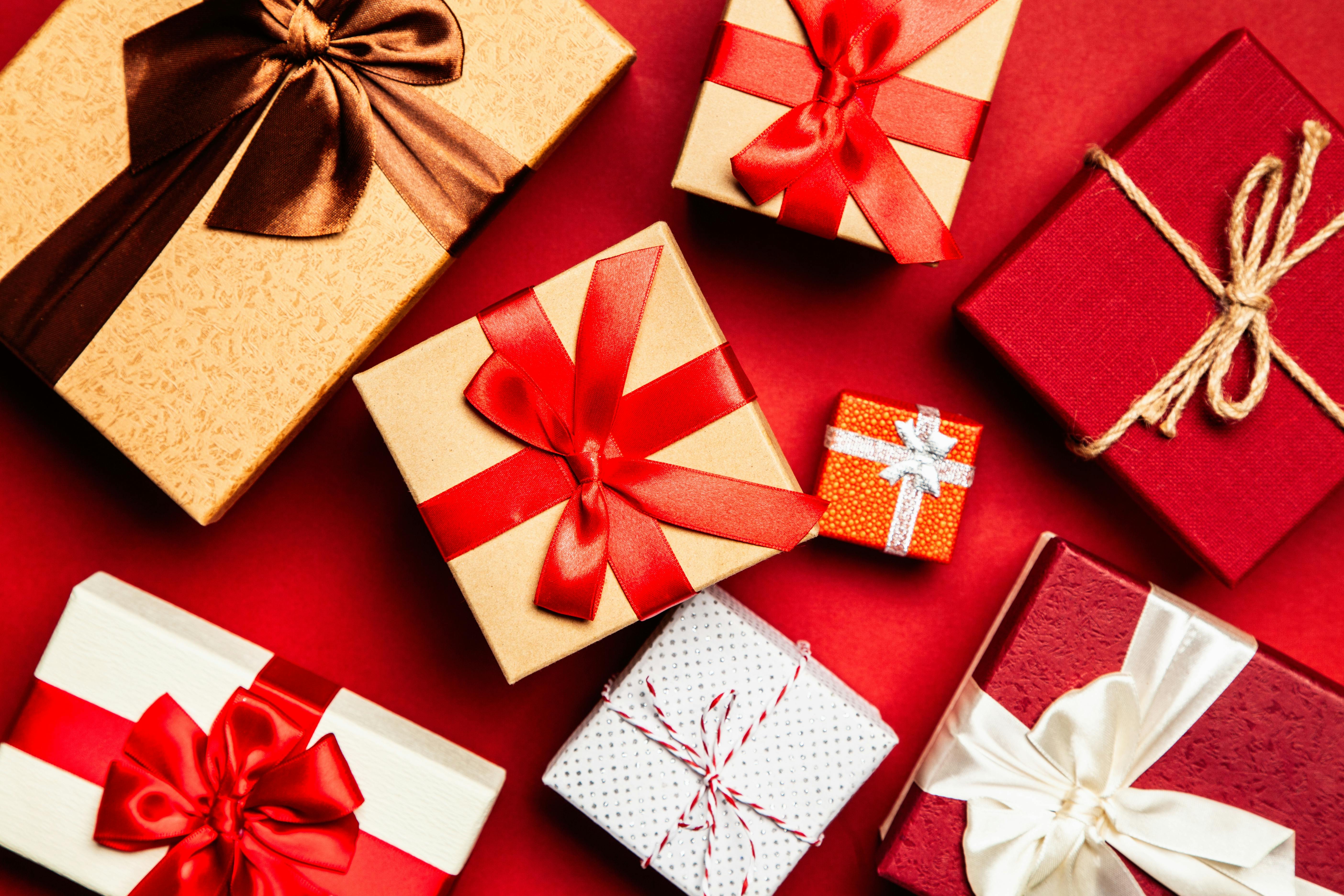 Holiday gift guide part 1/4!