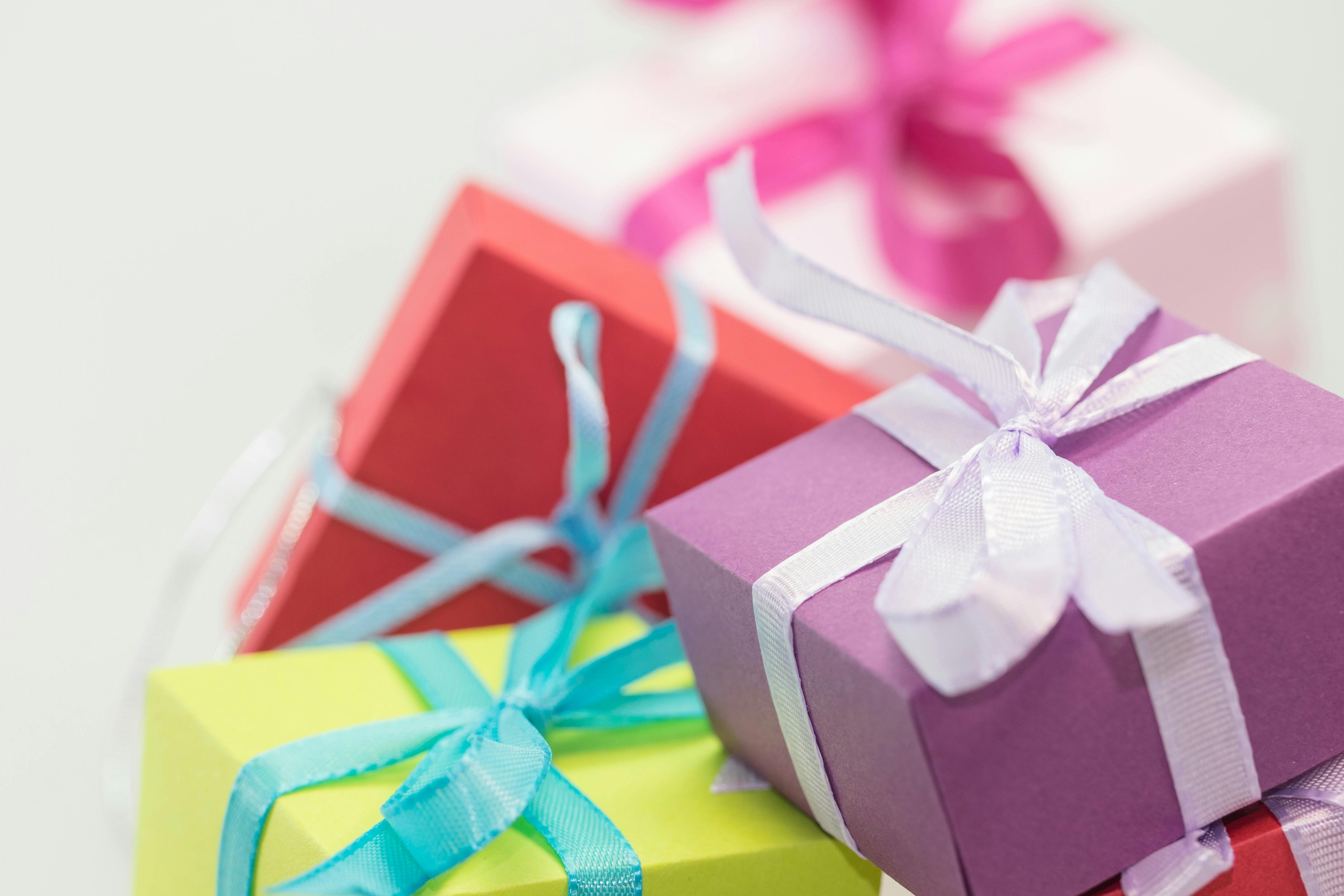 Holiday gift guide part 3/4!